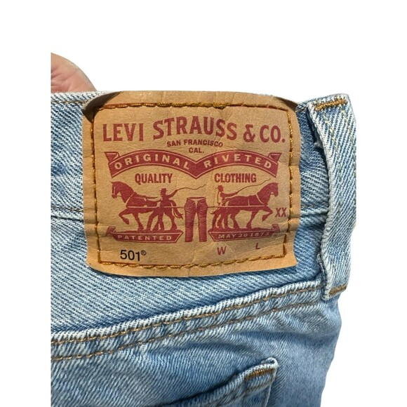Levi 501 Women 31 Denim Hi-Rise Shorts Destressed Cutoff Jean Button Fly #QR2-1 - Picture 5 of 10